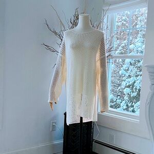 NEW ! BEAUTIFUL KNIT SWIMSUIT COVER UP/ TOP✨⭐️🩵